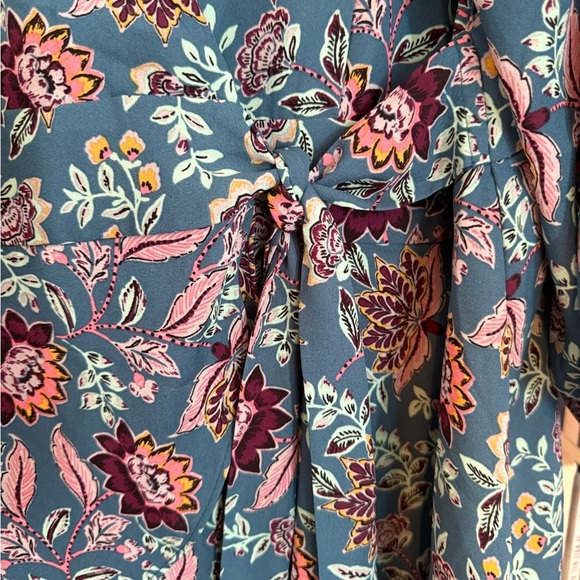 Torrid Teal Floral High Low Tunic Top - Picture 4 of 8